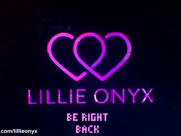 webcam girl lillieonyx live cam image #3151924
