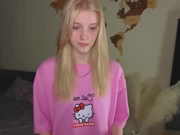 webcam girl wildadearborn live cam image #7086326