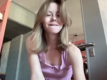 webcam girl elli_harmon live cam image #4611714