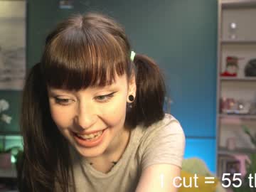 webcam girl ella_knockers_xl live cam image #1607765
