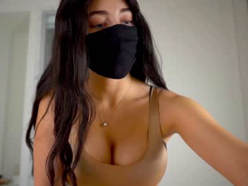 webcam girl maksin_cb live cam image #2645275
