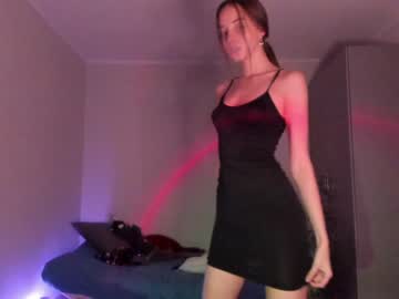 webcam girl golden_bag live cam image #2544976