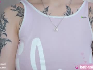 webcam couple bethanie_derek live cam image #1641668