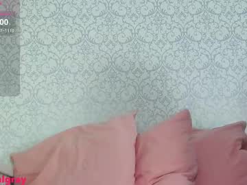 Cam for cryslal_grayy