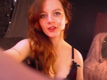 webcam girl lorienn live cam image #4523138