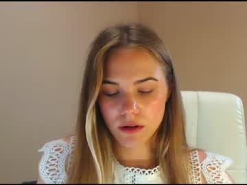 webcam girl gwyneth_paltroww live cam image #4774906