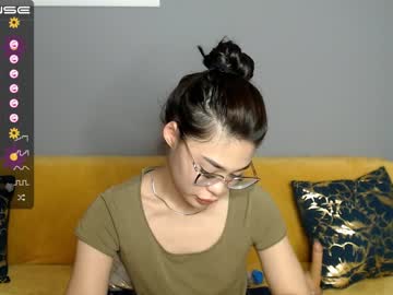 webcam girl little_v1rgin_angel live cam image #2224457