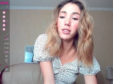 webcam girl sharon__toys live cam image #2597835