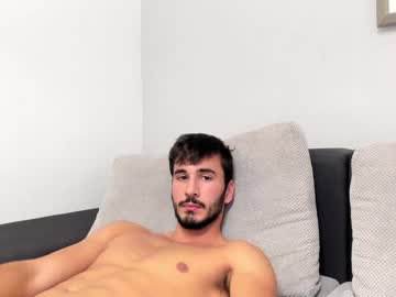 webcam man hola_hola_555 live cam image #381891