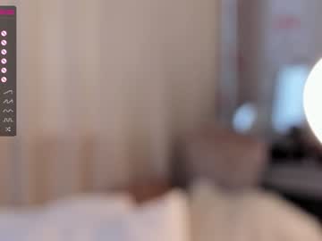 webcam girl cinacramby live cam image #3721984