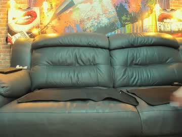 webcam couple kira__edward live cam image #2789154
