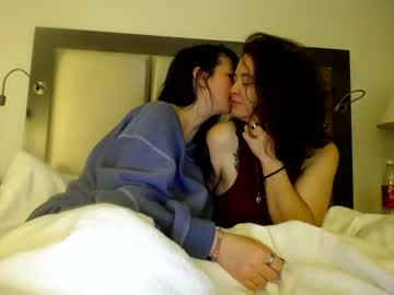 webcam girl milfmonee live cam image #3642790