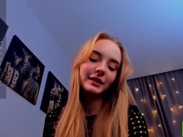 webcam girl lissa_meooow live cam image #6265642