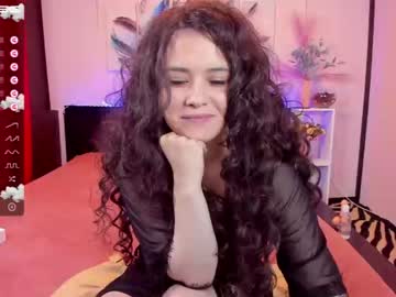 webcam girl sharlotte_gilbi live cam image #2285473