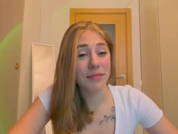 webcam girl _strawbeerry_ live cam image #4448782