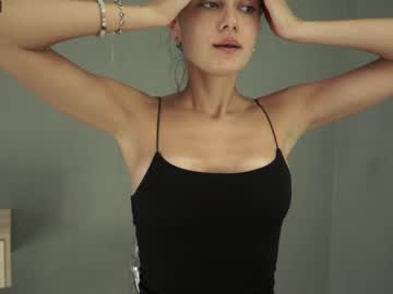 webcam girl tessarosse_ live cam image #4952172