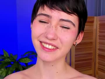 webcam girl helenblash live cam image #3870350