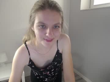 webcam girl lana_heisstt live cam image #416245