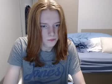webcam man ewanhearsvoices live cam image #7041737