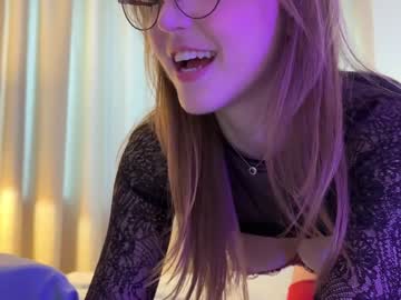 webcam girl girl_next_door19 live cam image #6832769