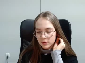 webcam girl violetta_kl live cam image #1564220