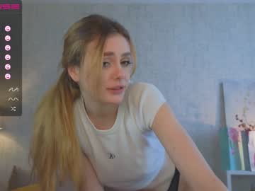 webcam couple alisareal live cam image #4803773