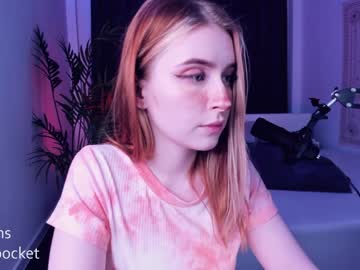 webcam girl pocketrocket_ live cam image #746772