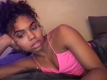 webcam girl allsweetnpetite live cam image #1168795