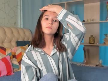 webcam girl catherineandrea live cam image #2628322
