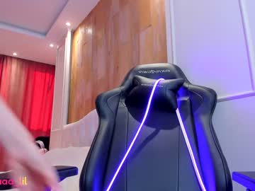 webcam girl lika_moon live cam image #2498614