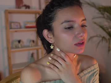 webcam girl urcutelinda live cam image #6752923