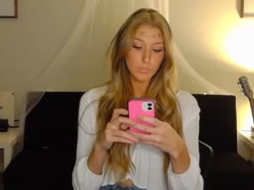webcam girl addisonvodka live cam image #635042