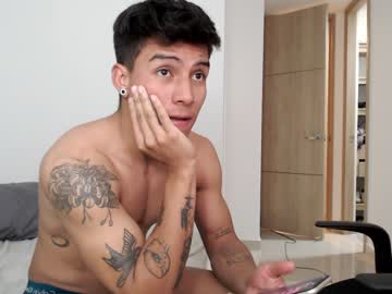 webcam man sebastiancollins live cam image #1433773