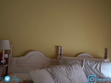 webcam girl layanaqueen live cam image #3867398