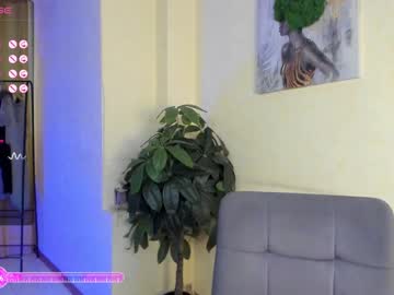 webcam girl felissiany live cam image #5685266