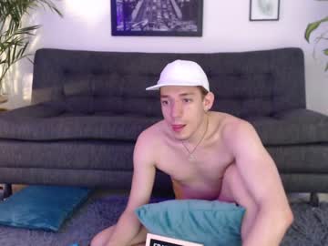 webcam man fratguysonline live cam image #299415