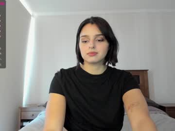 webcam girl yourfreakygirl live cam image #4405530