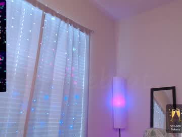 webcam girl petitebrat live cam image #5068489