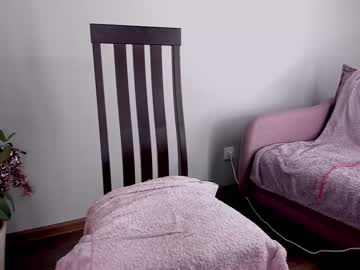 webcam girl camillabenz live cam image #3367208