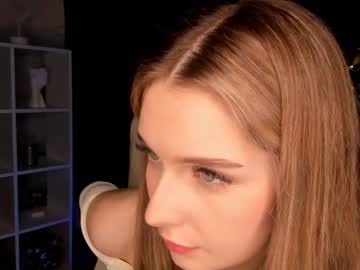 webcam girl darelleeverist live cam image #6310190