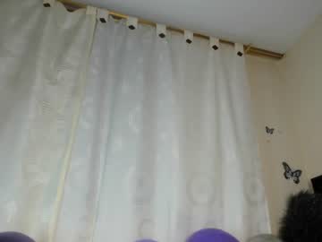 webcam girl holly__milk live cam image #4609324