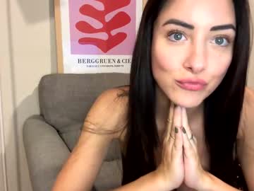 webcam girl carlysweet24 live cam image #7042621