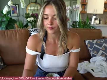 webcam girl bloomyogi live cam image #2162728