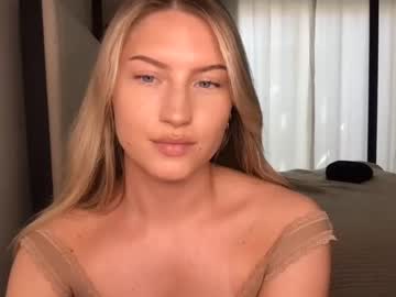 webcam girl thezabrina live cam image #4255901