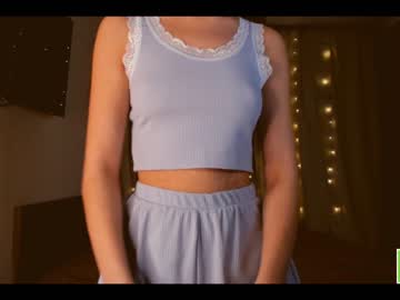 webcam girl amandamedrano live cam image #3674598