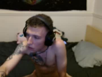 webcam man swalloww live cam image #4631081