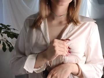 webcam girl lornabyfield live cam image #6430632