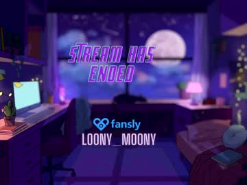 webcam girl loony_moony live cam image #5571101