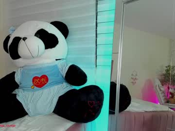 webcam girl veroniqe_lounge live cam image #793040