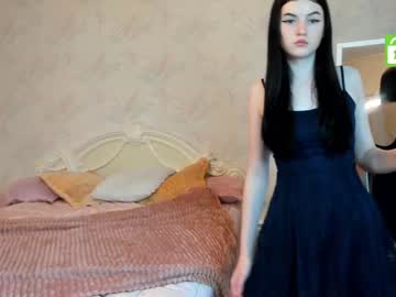 webcam girl vivien_cart live cam image #2840420